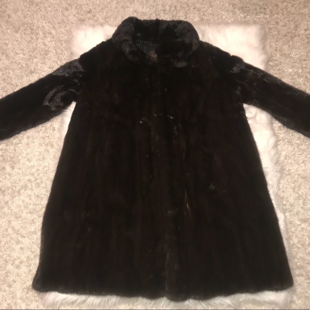 N.H rosenthal Chicago fur coat S-M